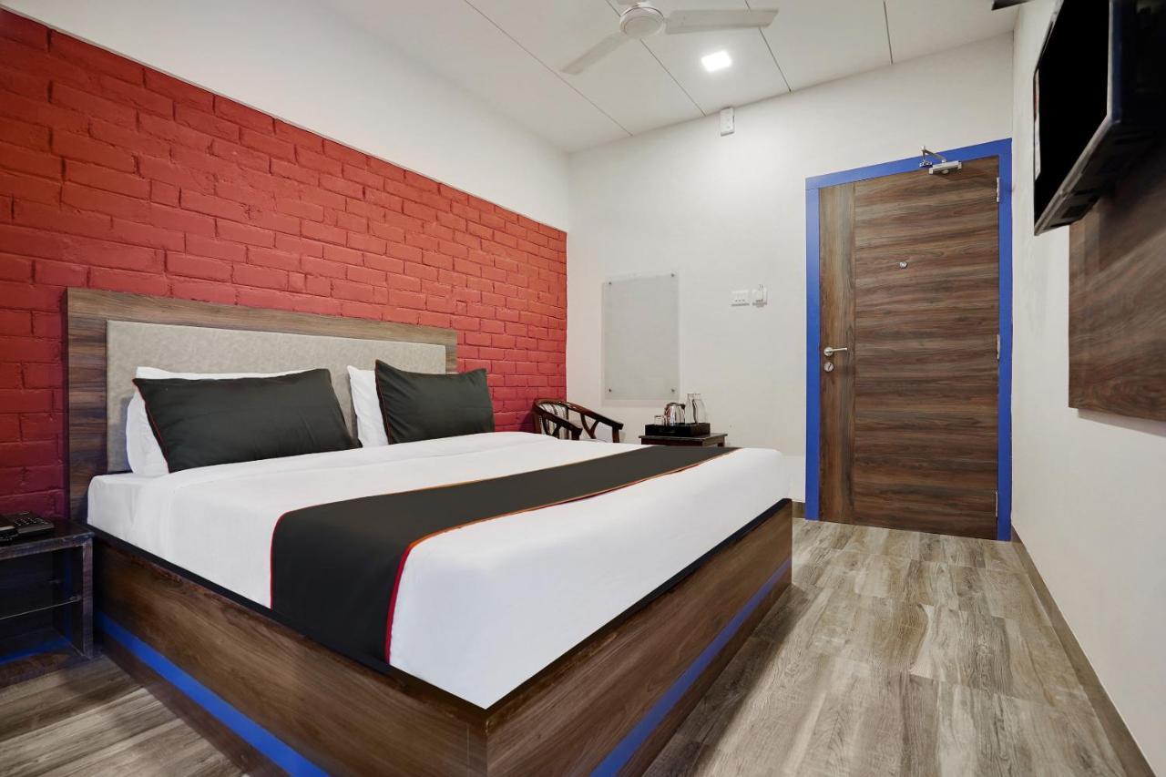 Hotel Super Collection O Kalinga Bapuji Nagar à Bhubaneswar Extérieur photo