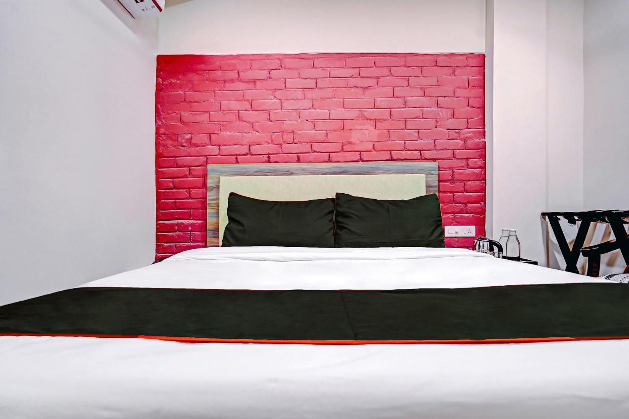 Hotel Super Collection O Kalinga Bapuji Nagar à Bhubaneswar Extérieur photo